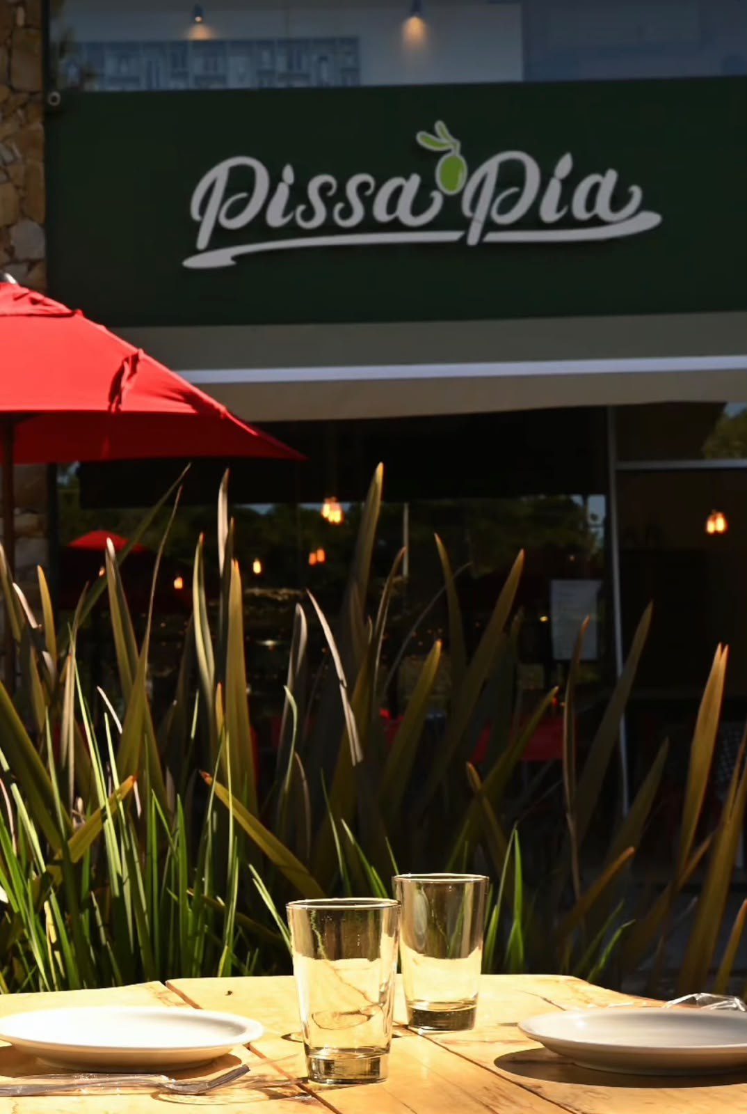 Fachada de Pissa Pía